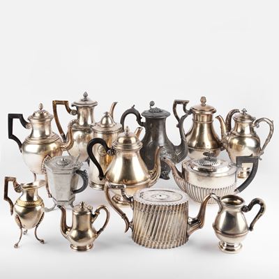 Tredici tra Caffettiere, Teiere, Zuccheriere e Vari
