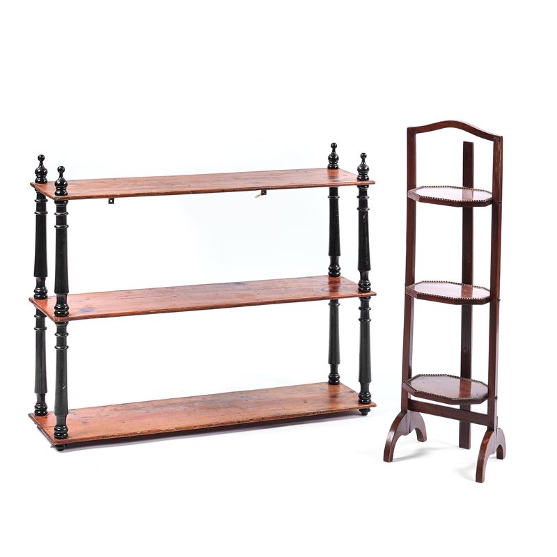 Due etagere, fine sec. XIX