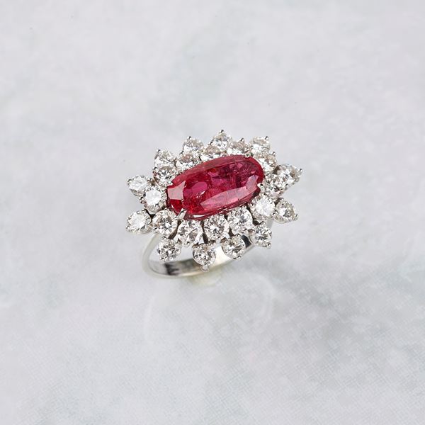 ANELLO IN ORO BIANCO 18KT CON SPINELLO ROSSO E DIAMANTI