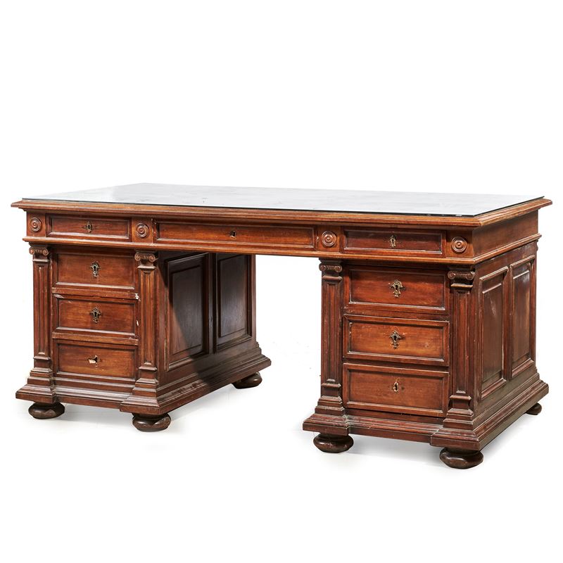 Scrivania da centro, inizi sec. XX