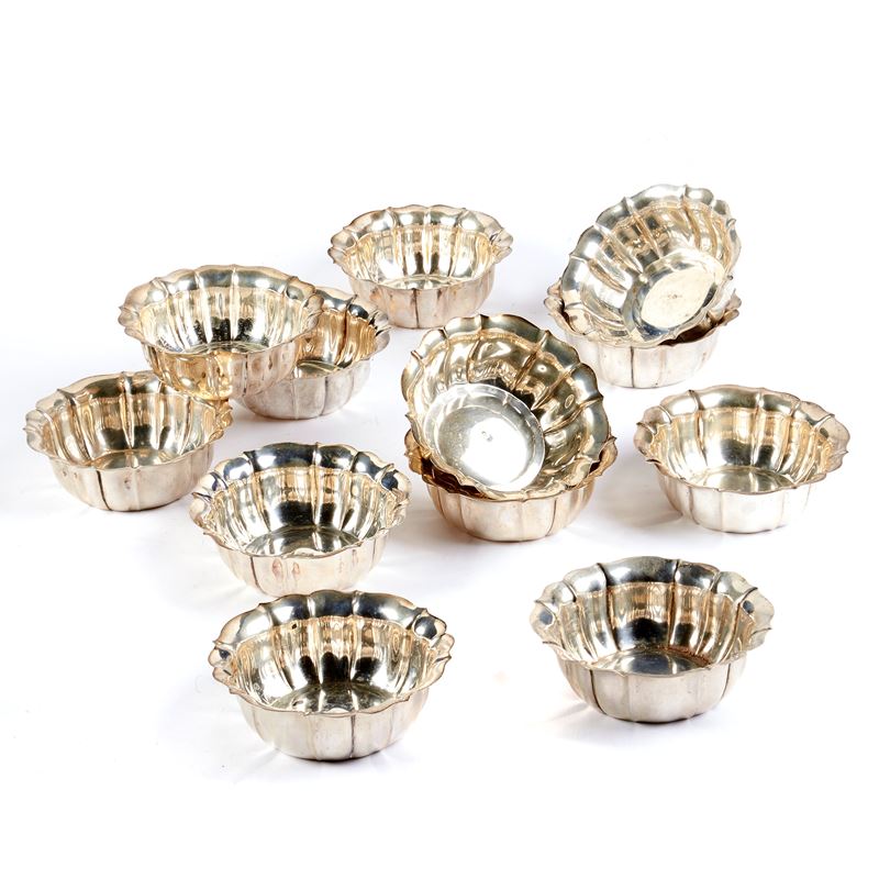 DodicI coppette lavadita sec. XX