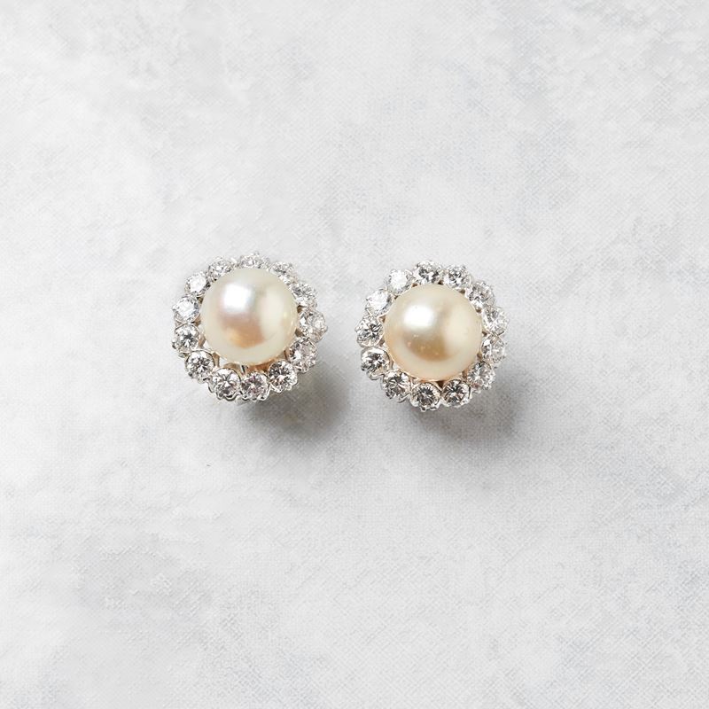PAIO DI ORECCHINI IN ORO BIANCO 18KT , PERLE E DIAMANTI
