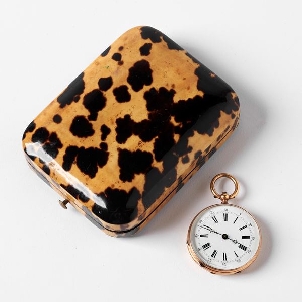 



OROLOGIO DA TASCHINO IN ORO GIALLO 18KT