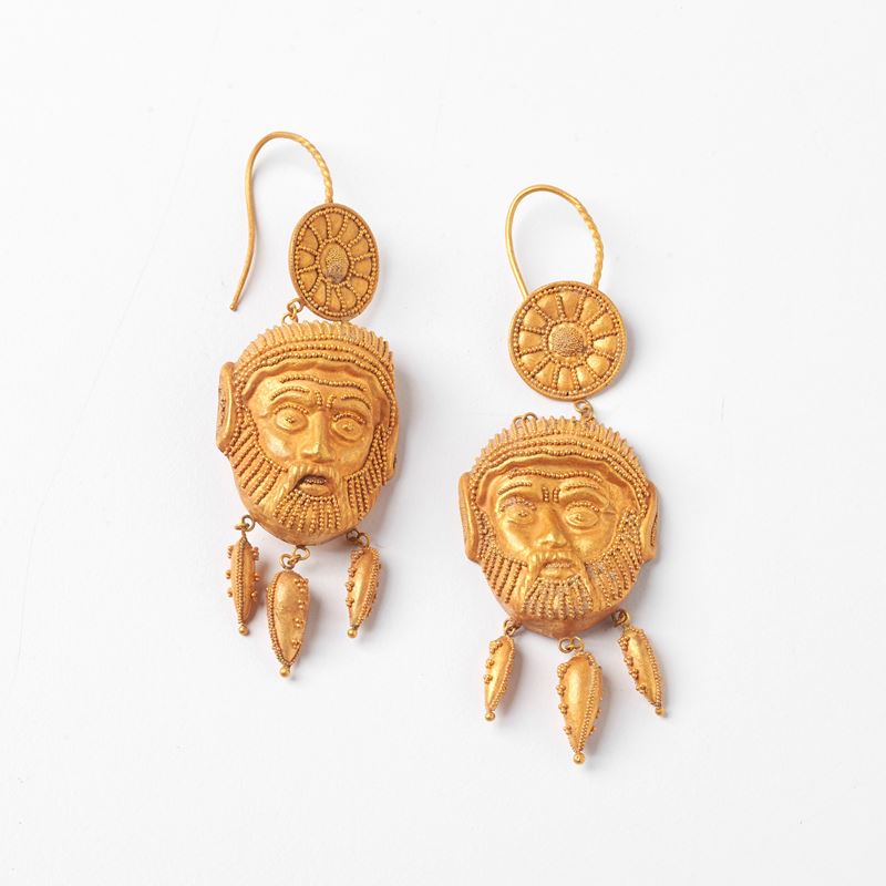 PAIO DI ORECCHINI PENDENTI IN ORO GIALLO 18KT