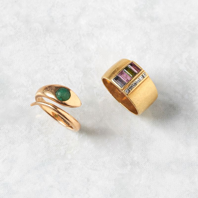 ANELLO IN ORO GIALLO 18KT, DIAMANTI E PIETRE