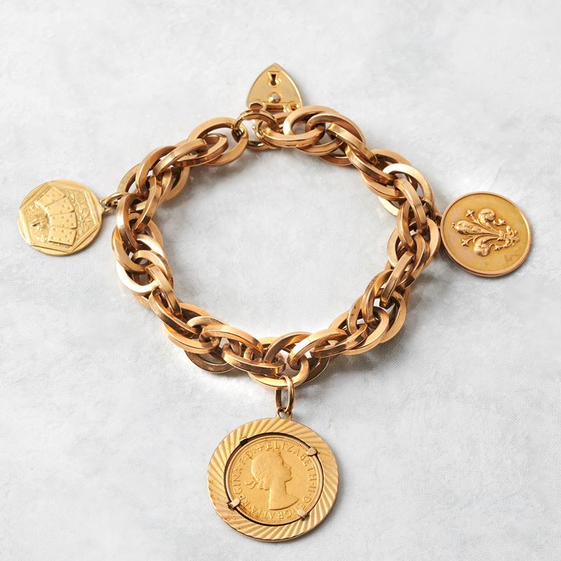 BRACCIALE IN ORO GIALLO 18KT E PENDENTI