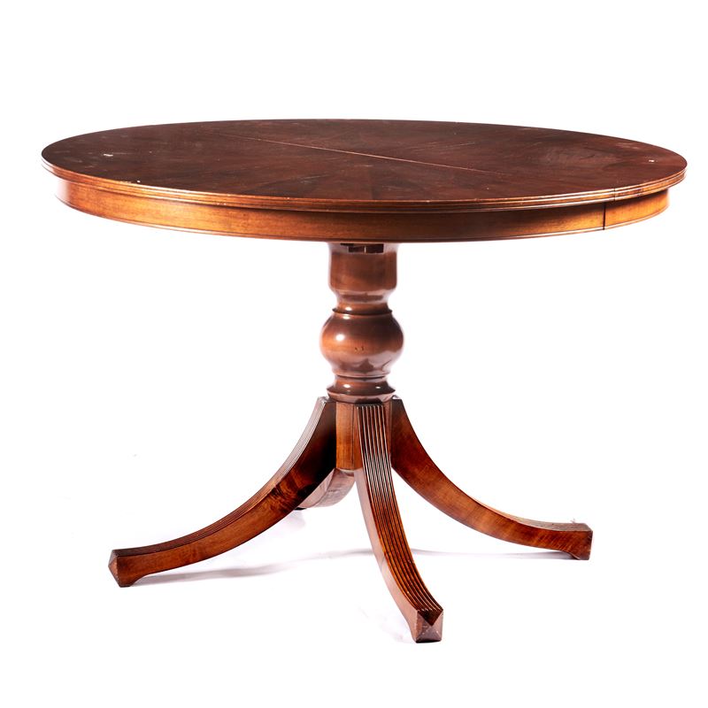 Tavolo circolare, sec. XX