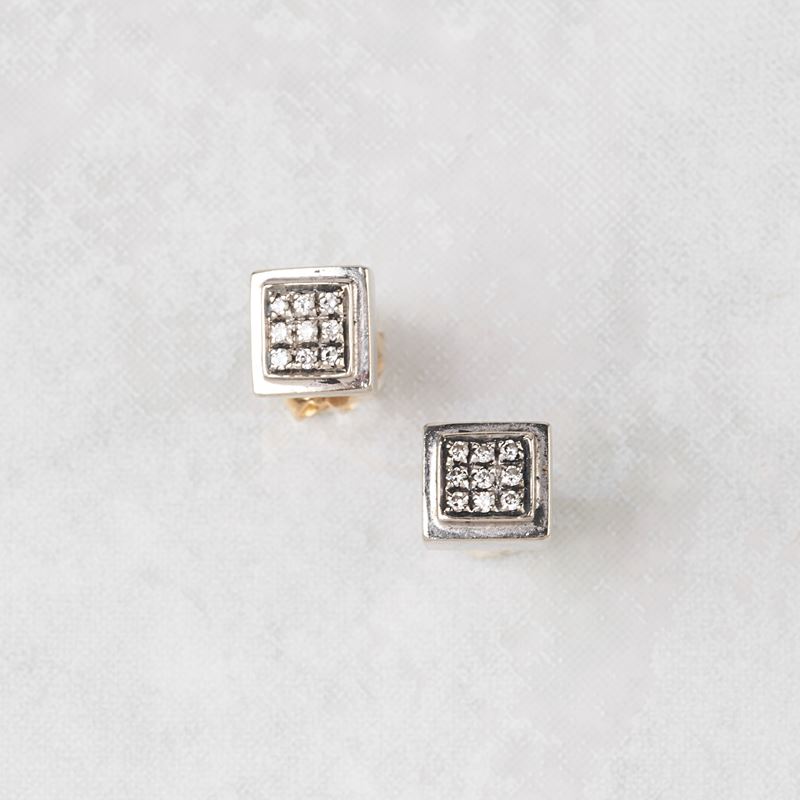 Paio di Orecchini in Oro Bianco 18 Kt e Diamanti
