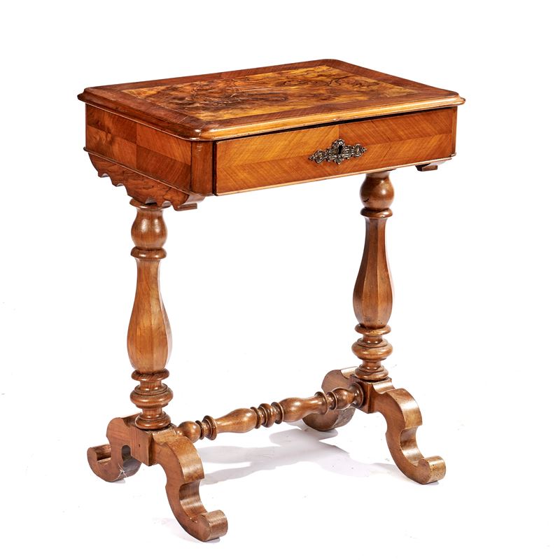 Tavolino da lavoro, sec. XIX