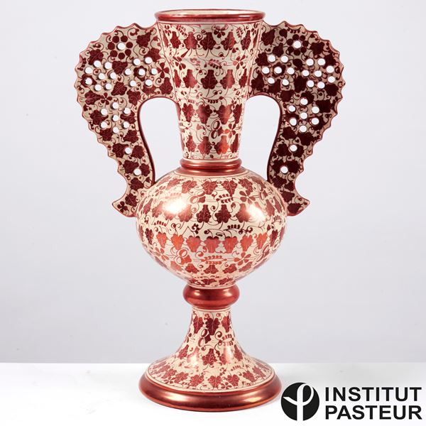 Grande vaso biansato, manifattura Cantagalli, fine sec. XIX