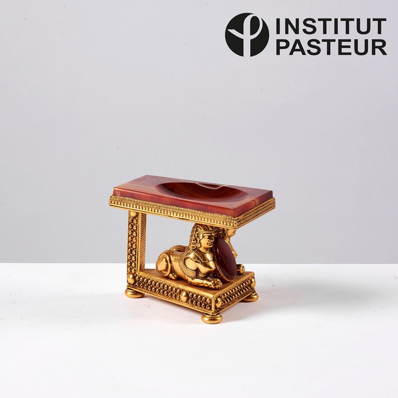 Porta oggetti, sec. XX