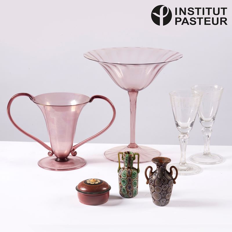 Vaso, alzata e due calici, sec. XX