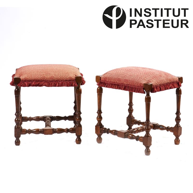 Due sgabelli, sec. XIX