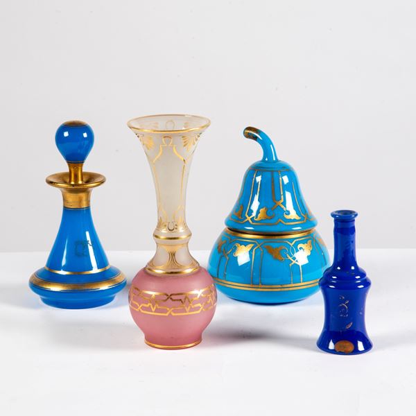 



Due bottiglie, un vaso ed una scatola, sec. XIX