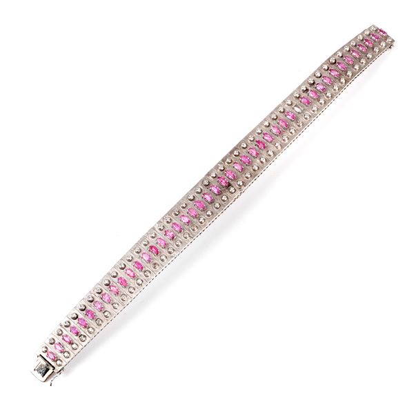 



BRACCIALE IN ORO BIANCO 18KT, DIAMANTI E RUBINI 