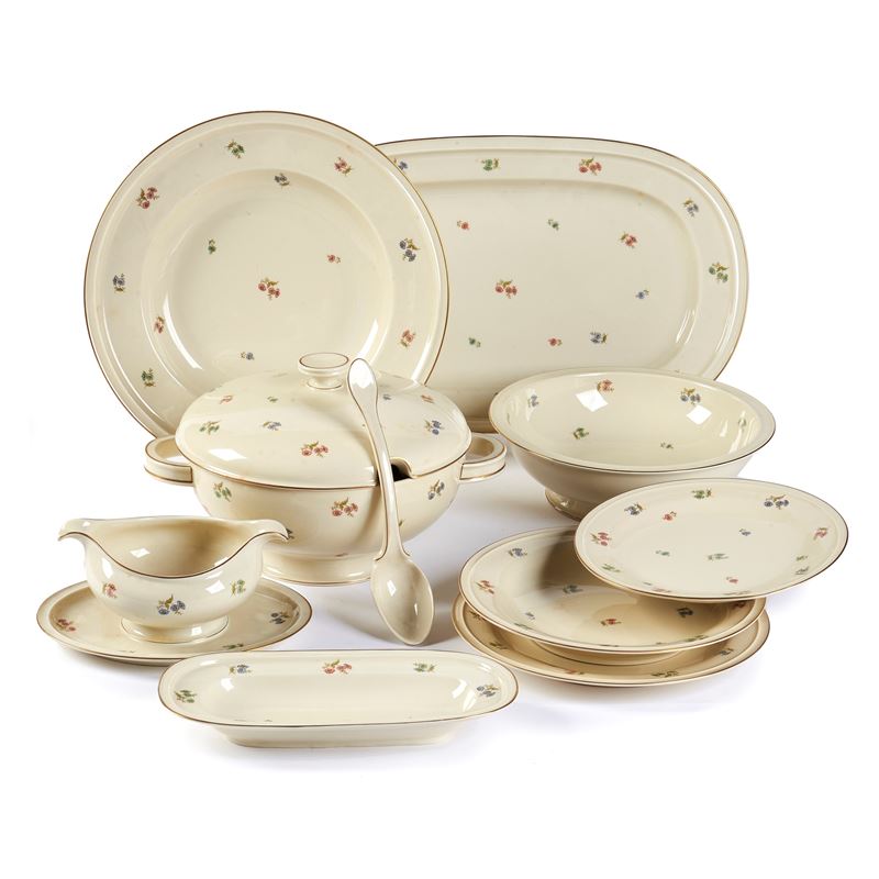 Servito di piatti, sec. XX