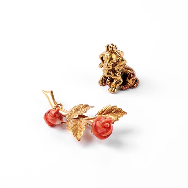 



SPILLA IN ORO GIALLO E CORALLO  - Asta Gioielli, argenti, orologi, cammei e miniature - Poggio Bracciolini Casa d'Aste