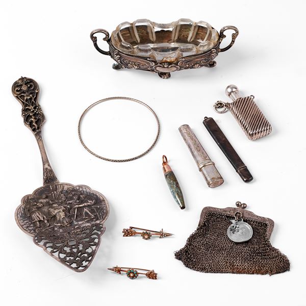 



PALETTA SEC. XIX   - Asta Gioielli, argenti, orologi, cammei e miniature - Poggio Bracciolini Casa d'Aste