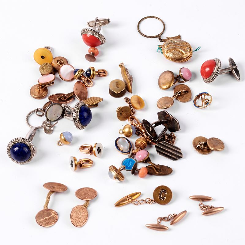 DUE PAIA DI GEMELLI IN ORO A BASSO TITOLO E GEMELLO SINGOLO