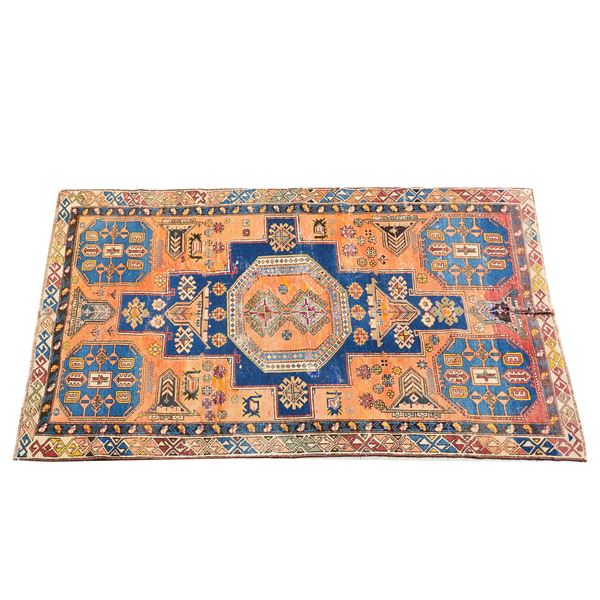 



Tappeto caucasico Scirvan