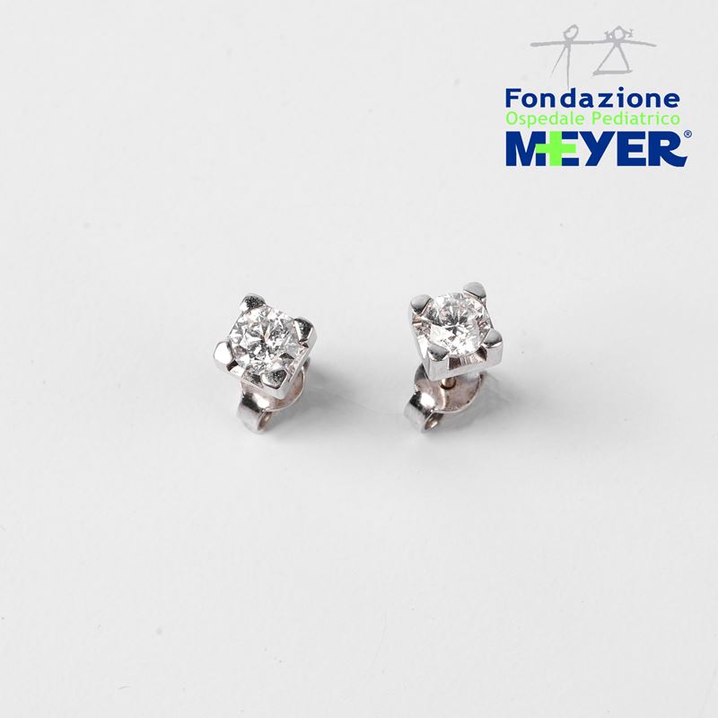 PAIO DI ORECCHINI PUNTO LUCE IN ORO BIANCO 18KT E DIAMANTI