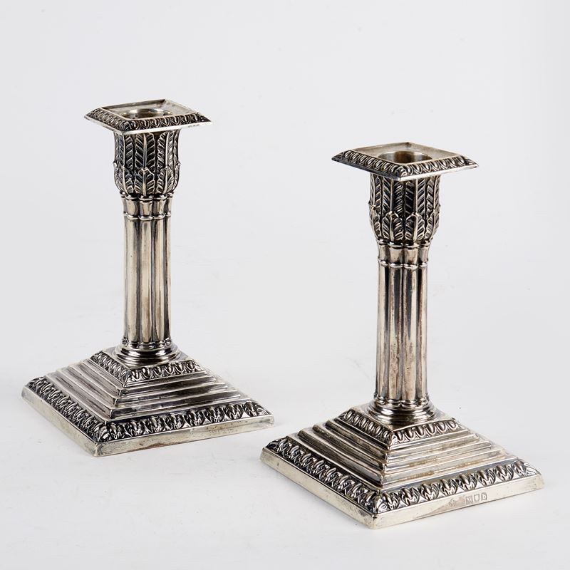 COPPIA DI CANDELIERI, LONDRA, 1897