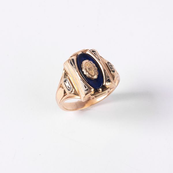 



ANELLO IN ORO GIALLO A BASSO TITOLO E SMALTO