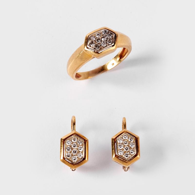 Anello e Paio di Orecchini Oro Giallo 18kt e Diamanti