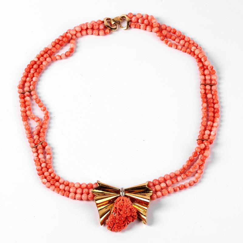 COLLANA GIROCOLLO DI CORALLO, ORO GIALLO 18KT E DIAMANTI
