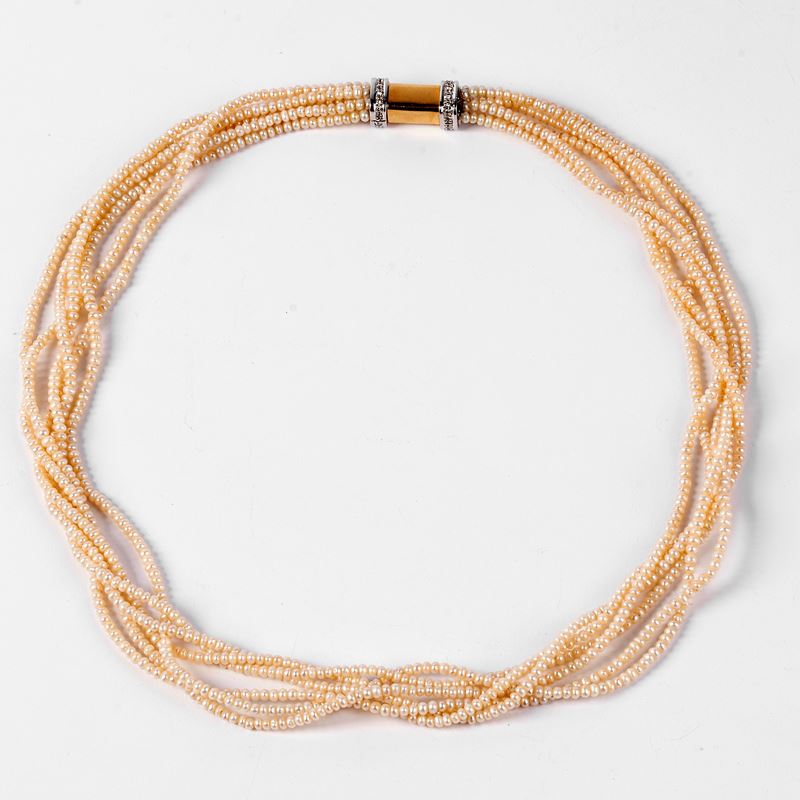 COLLANA DI PERLE DI FIUME, ORO 18KT E DIAMANTI
