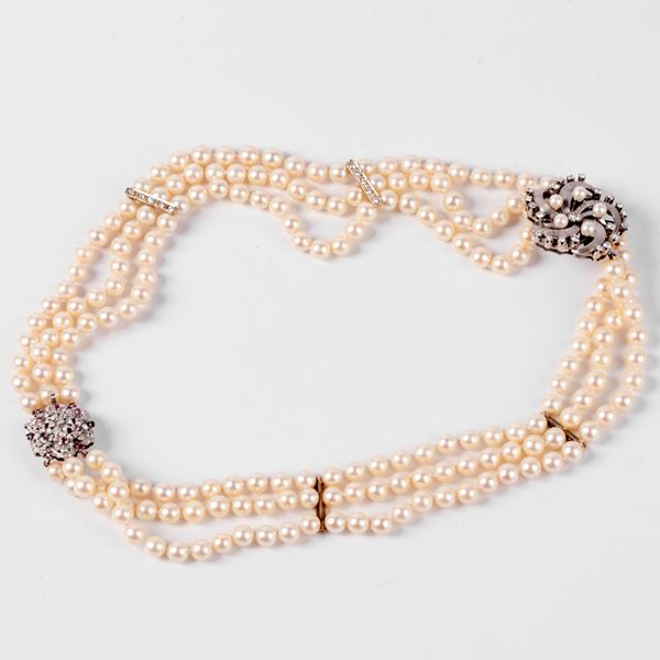 



GIROCOLLO DI PERLE, ORO 18KT, DIAMANTI E PIETRE