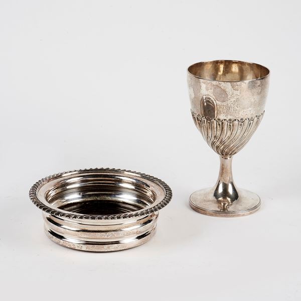 



CALICE, LONDRA, 1782, ARGENTIERE JOHN SCHOFIELD  - Asta Gioielli, argenti, orologi, cammei e miniature - Poggio Bracciolini Casa d'Aste