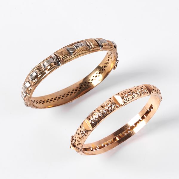 



BRACCIALE RIGIDO IN&nbsp; ORO A BASSO TITOLO