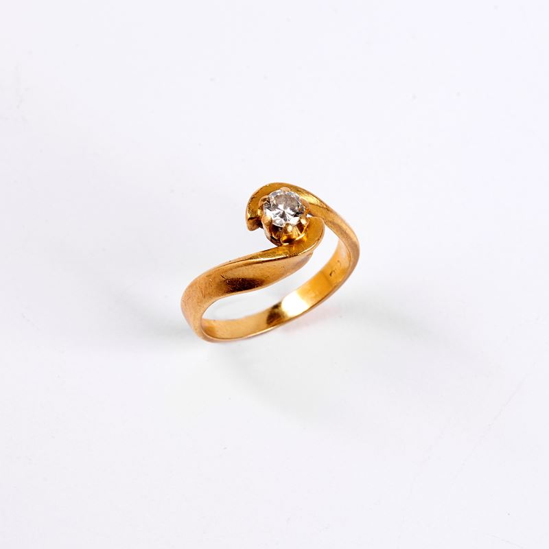 Anello in Oro Giallo e Diamante