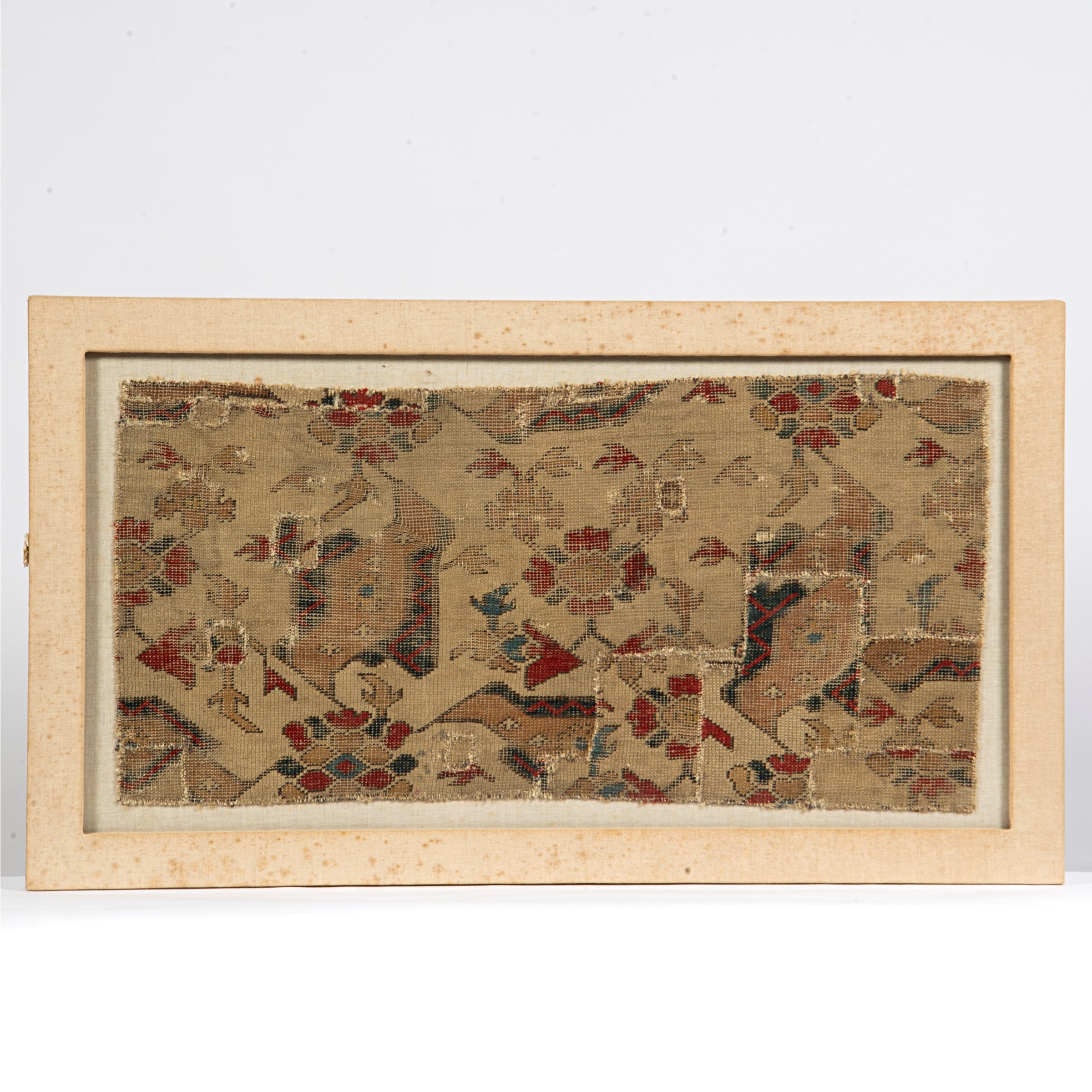 Frammenti di tappeti, sec. XIX, cm 42x83 e cm 27x65