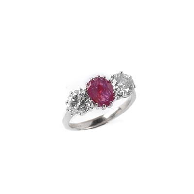 Anello in Oro 18kt, Diamanti e Rubino