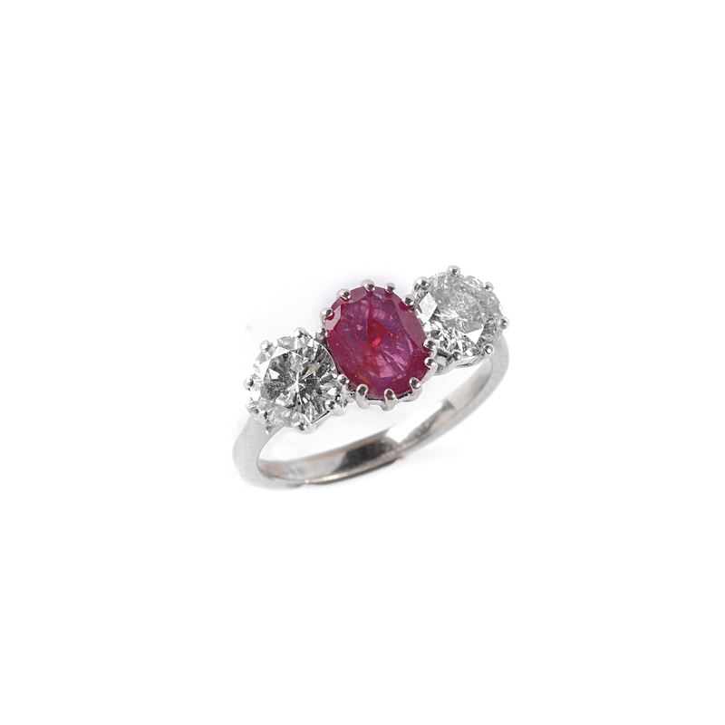 Anello in Oro 18kt, Diamanti e Rubino