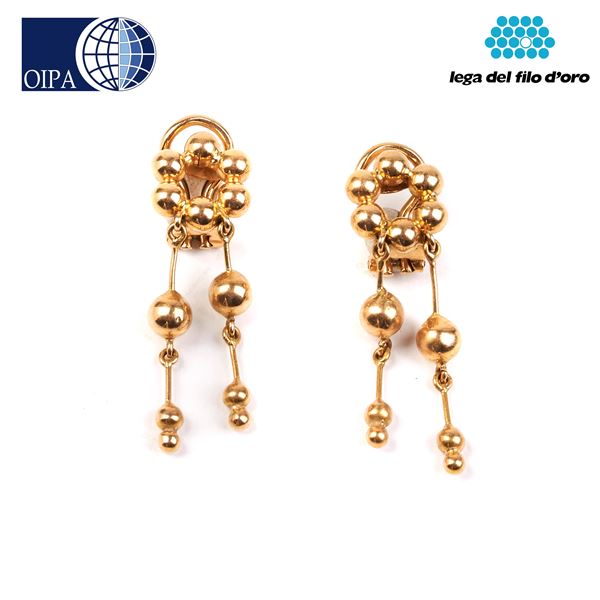 



PAIO DI ORECCHINI PENDENTI IN ORO GIALLO 18KT