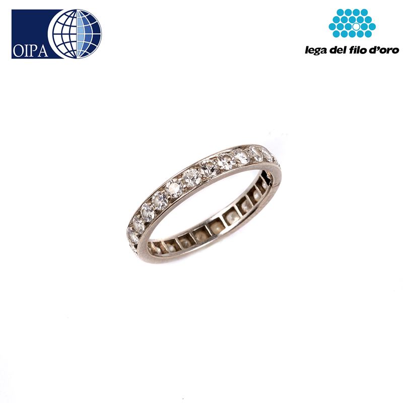 ANELLO ETERNELLE IN ORO 18KT E DIAMANTI