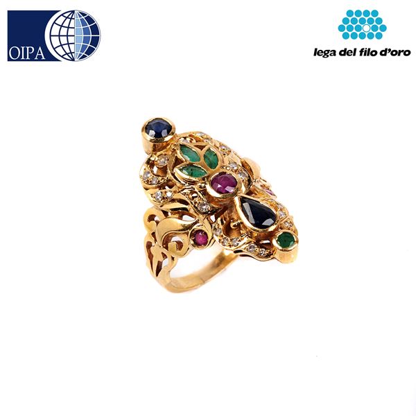



ANELLO IN ORO GIALLO 18KT, DIAMANTI, ZAFFIRI, RUBINI E SMERALDI