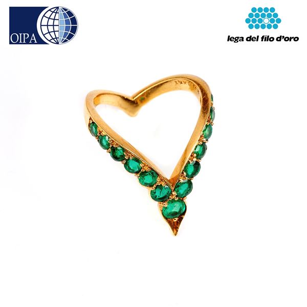 



ANELLO IN ORO GIALLO 18KT E SMERALDI