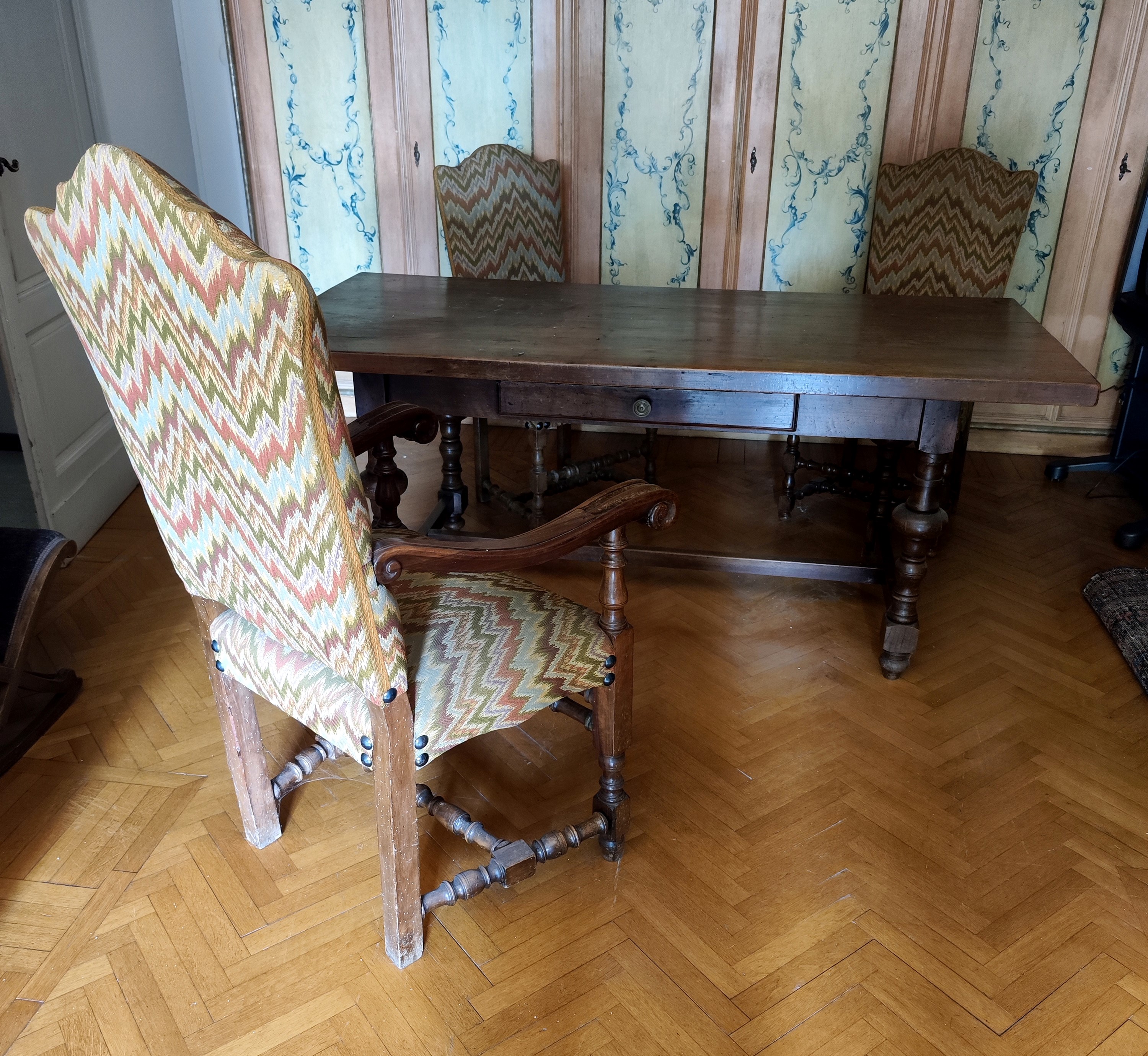 Tavolo Scrivania, in Stile Seicento