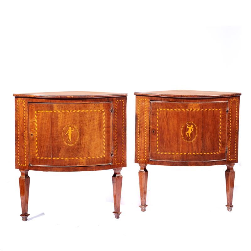 Coppia di angoliere, inizi sec. XIX