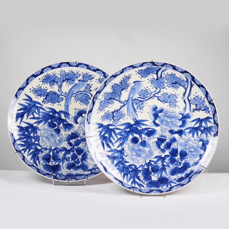 Coppia di grandi piatti da parete, arte orientale, sec. XIX