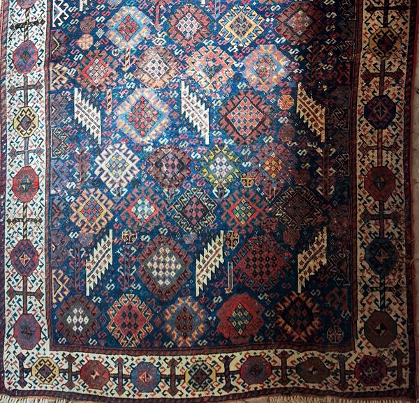 



Tappeto caucasico, sec. XX  - Asta Mobili, arredi ed oggetti d'arte - Poggio Bracciolini Casa d'Aste