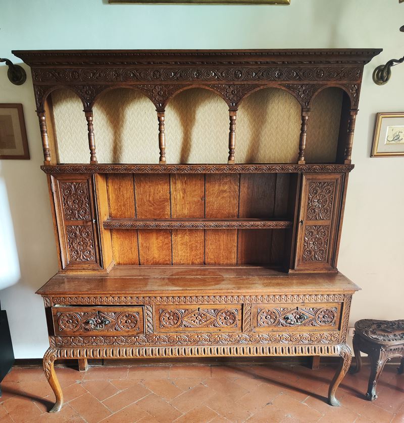Credenza, Inghilterra, Inizi sec.XX