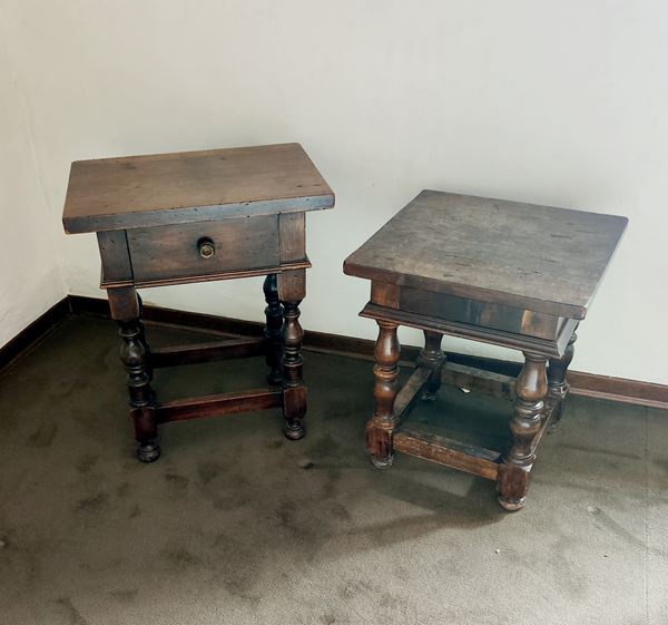 



Due tavolini, in stile '600  - Asta Mobili, arredi ed oggetti d'arte - Poggio Bracciolini Casa d'Aste