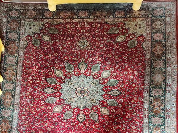 



Tappeto persiano, sec. XX  - Asta Mobili, arredi ed oggetti d'arte - Poggio Bracciolini Casa d'Aste