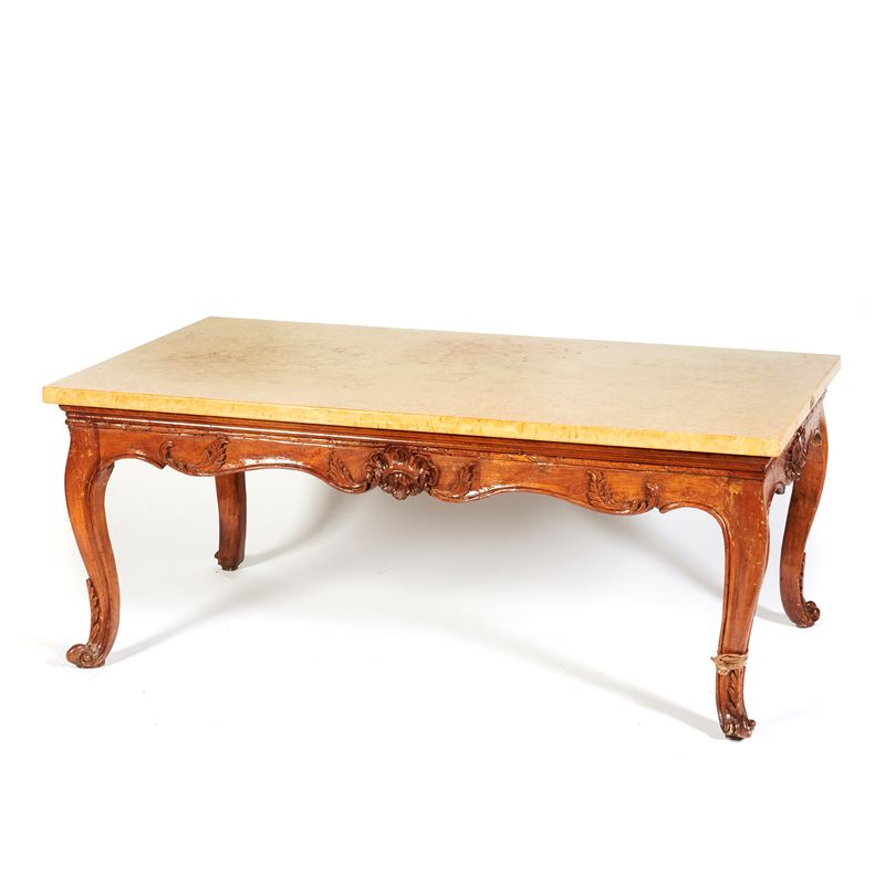 Tavolino da centro, in stile del Settecento