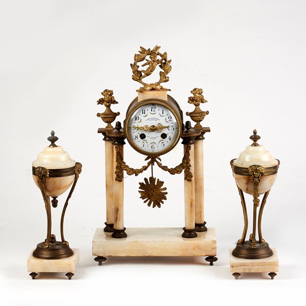 



Trittico da camino, Francia, fine sec. XIX